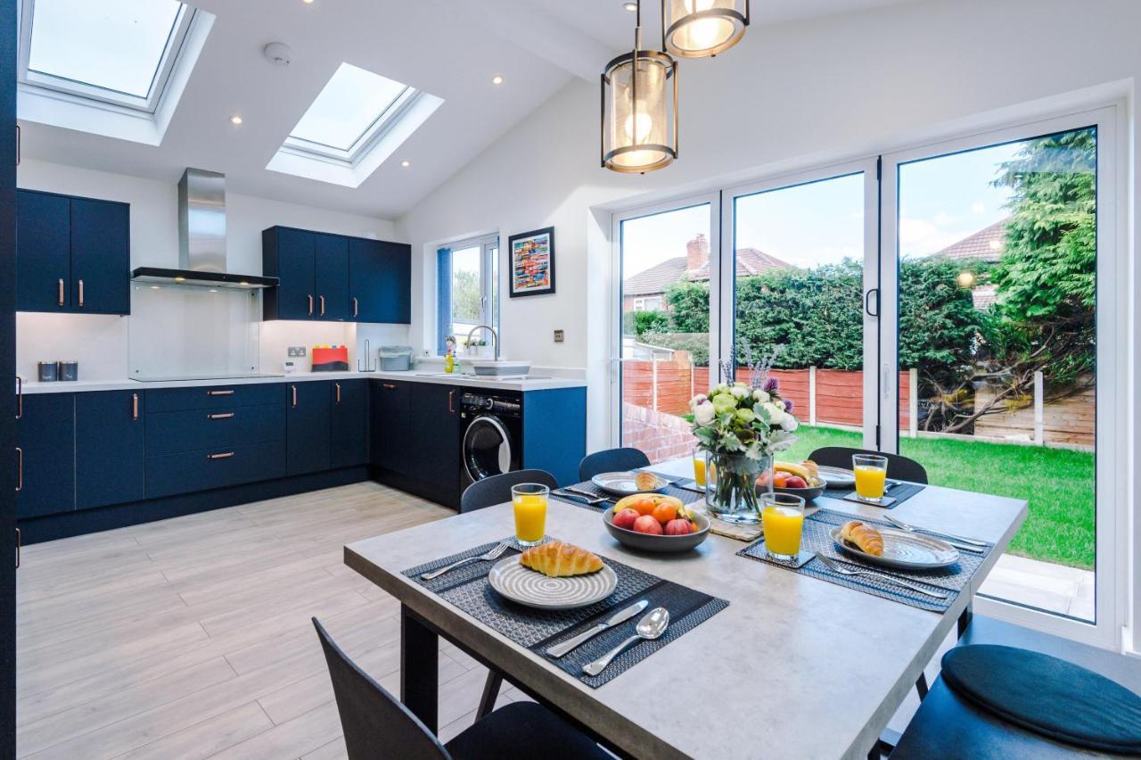 Sandileigh House By Yourstays - Luxurious 3 Bedroom House In Altrincham Exterior photo