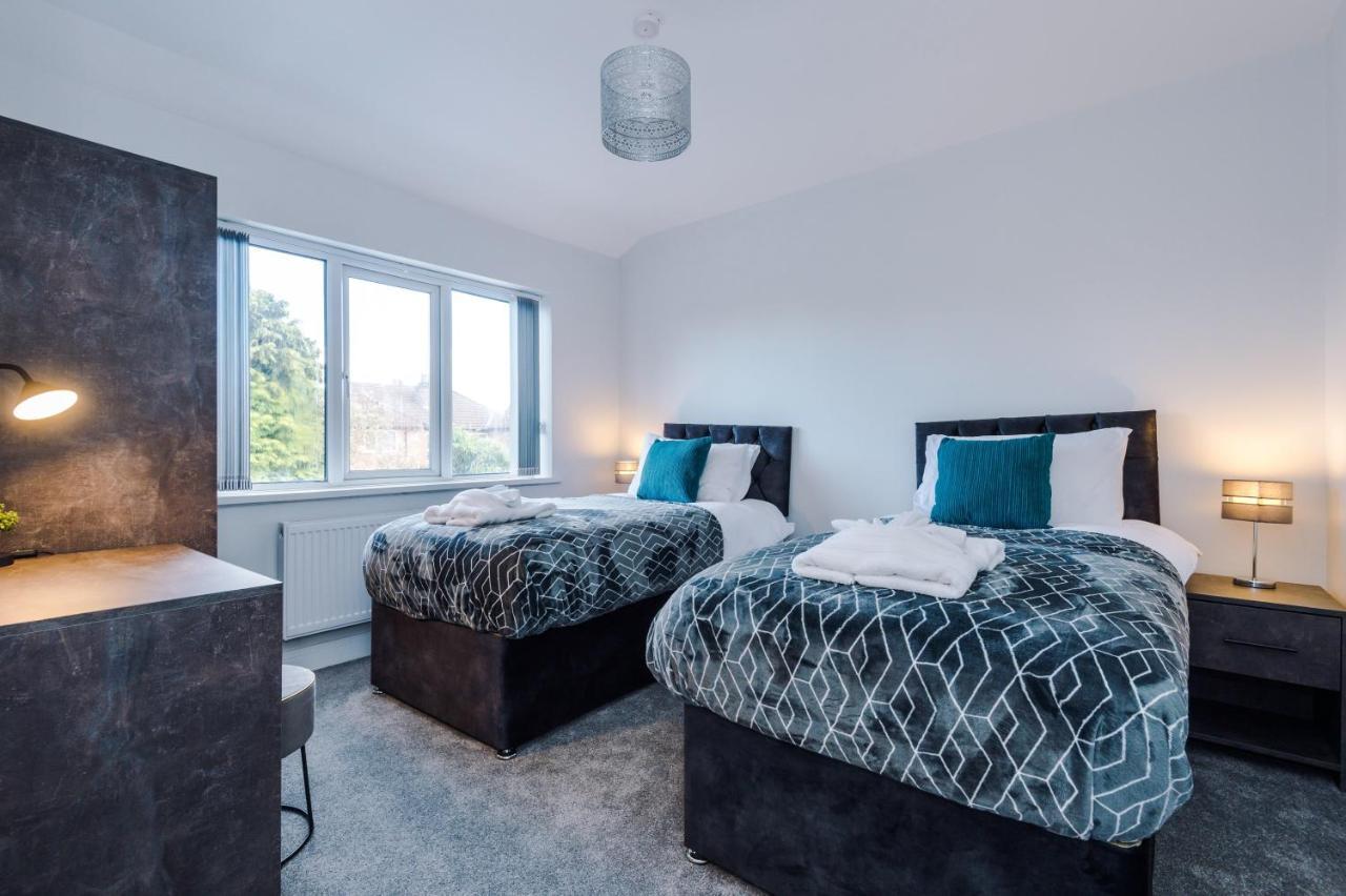 Sandileigh House By Yourstays - Luxurious 3 Bedroom House In Altrincham Exterior photo